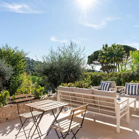 Ref 2154 - Provencale To Rent Villa *