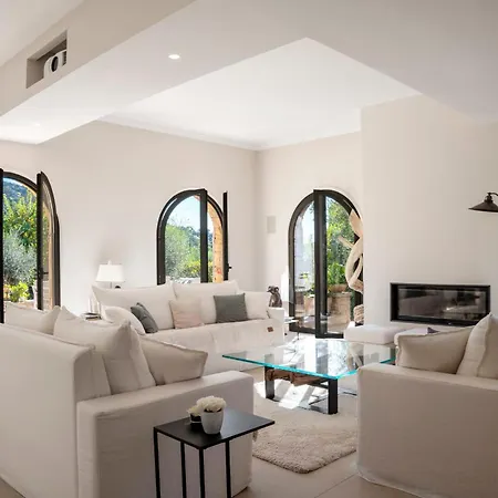 Villa Ref 2154 - Provencale To Rent Cannes